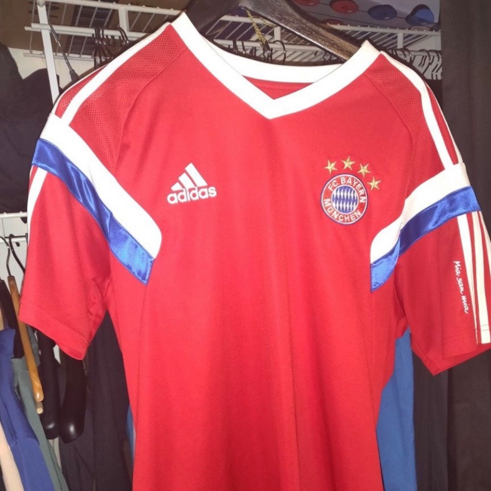Adidas Bayern Munich training jersey- Large